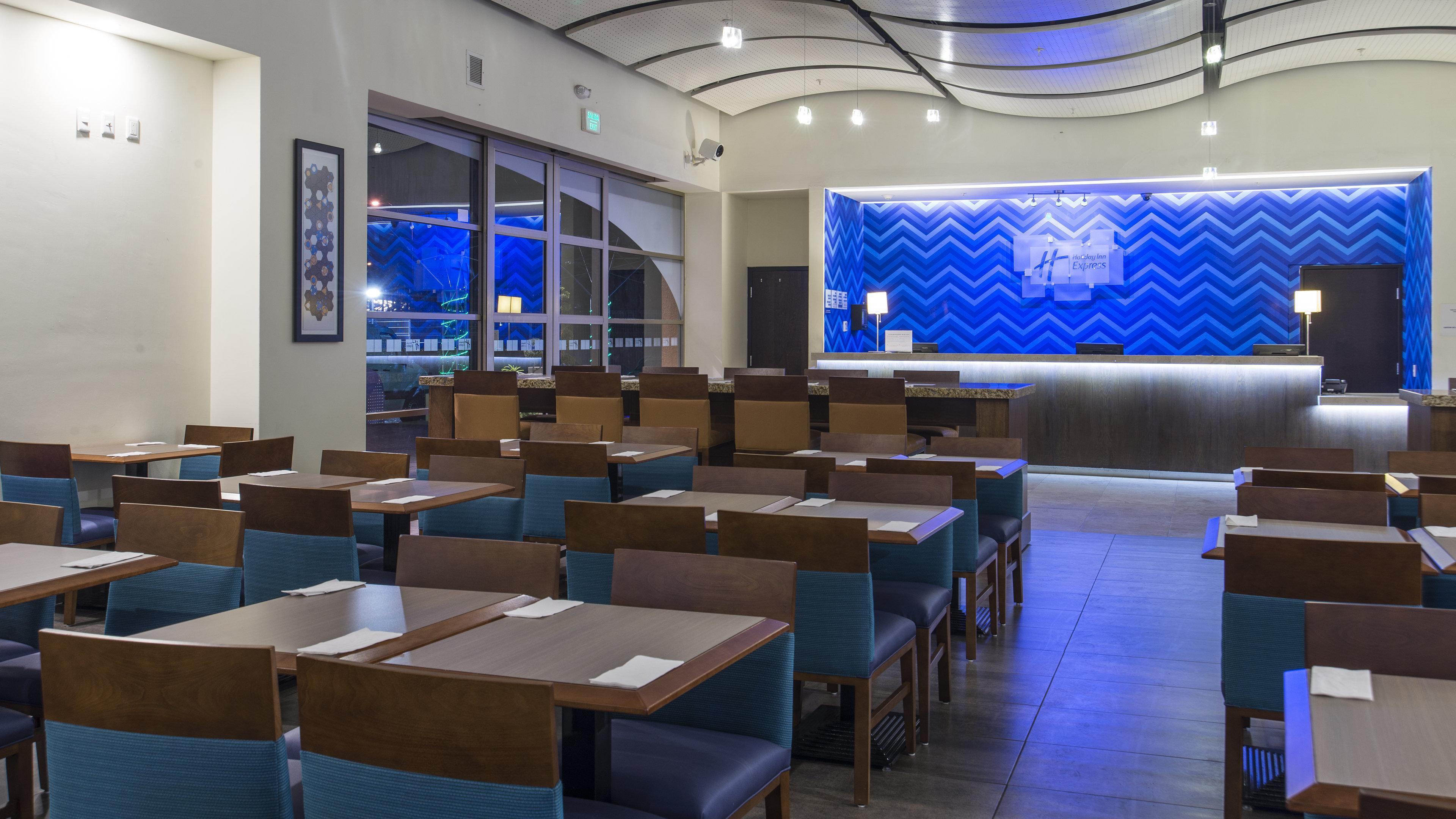 Holiday Inn Guadalajara Patria-Universidad By Ihg Запопан Екстериор снимка