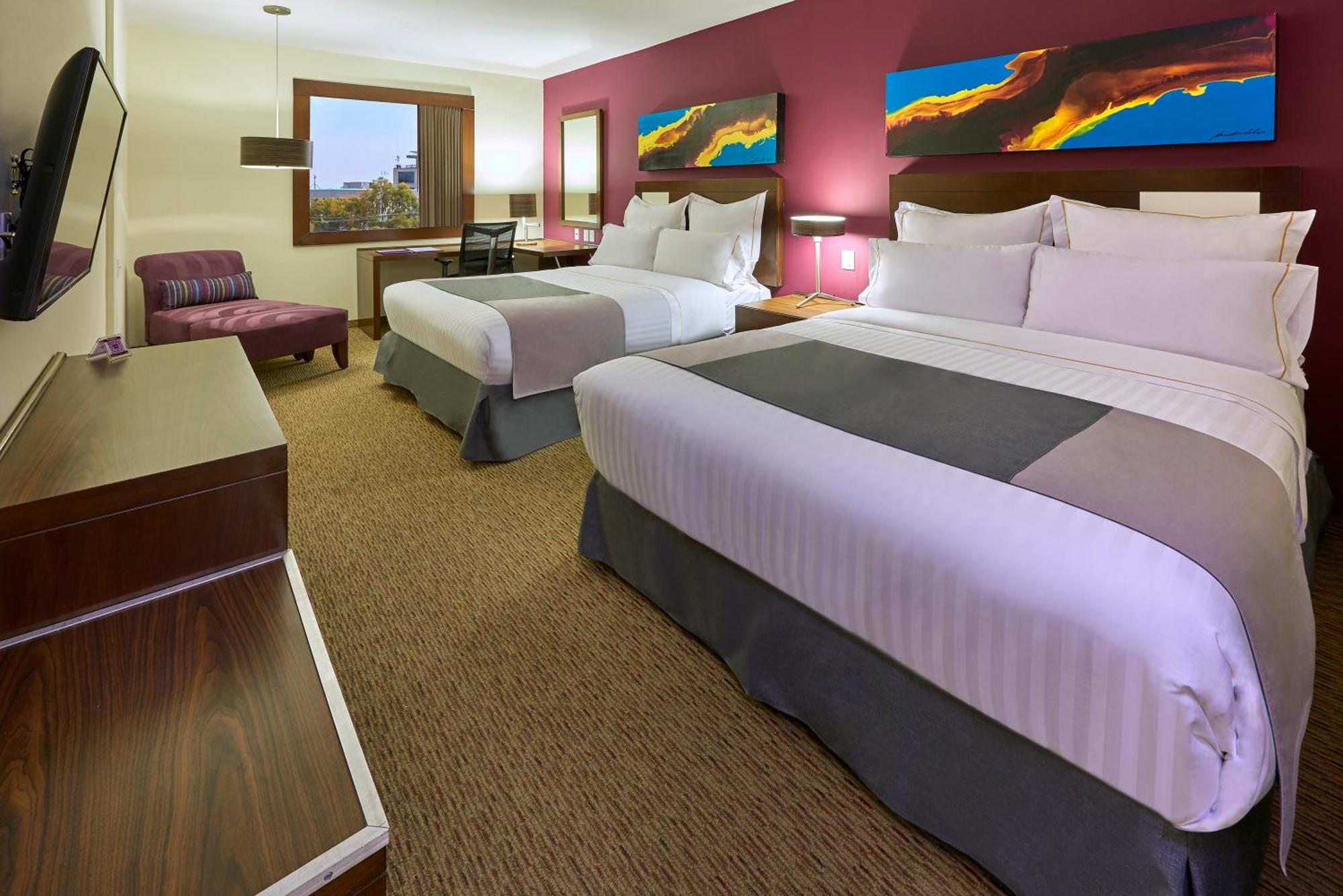 Holiday Inn Guadalajara Patria-Universidad By Ihg Запопан Екстериор снимка