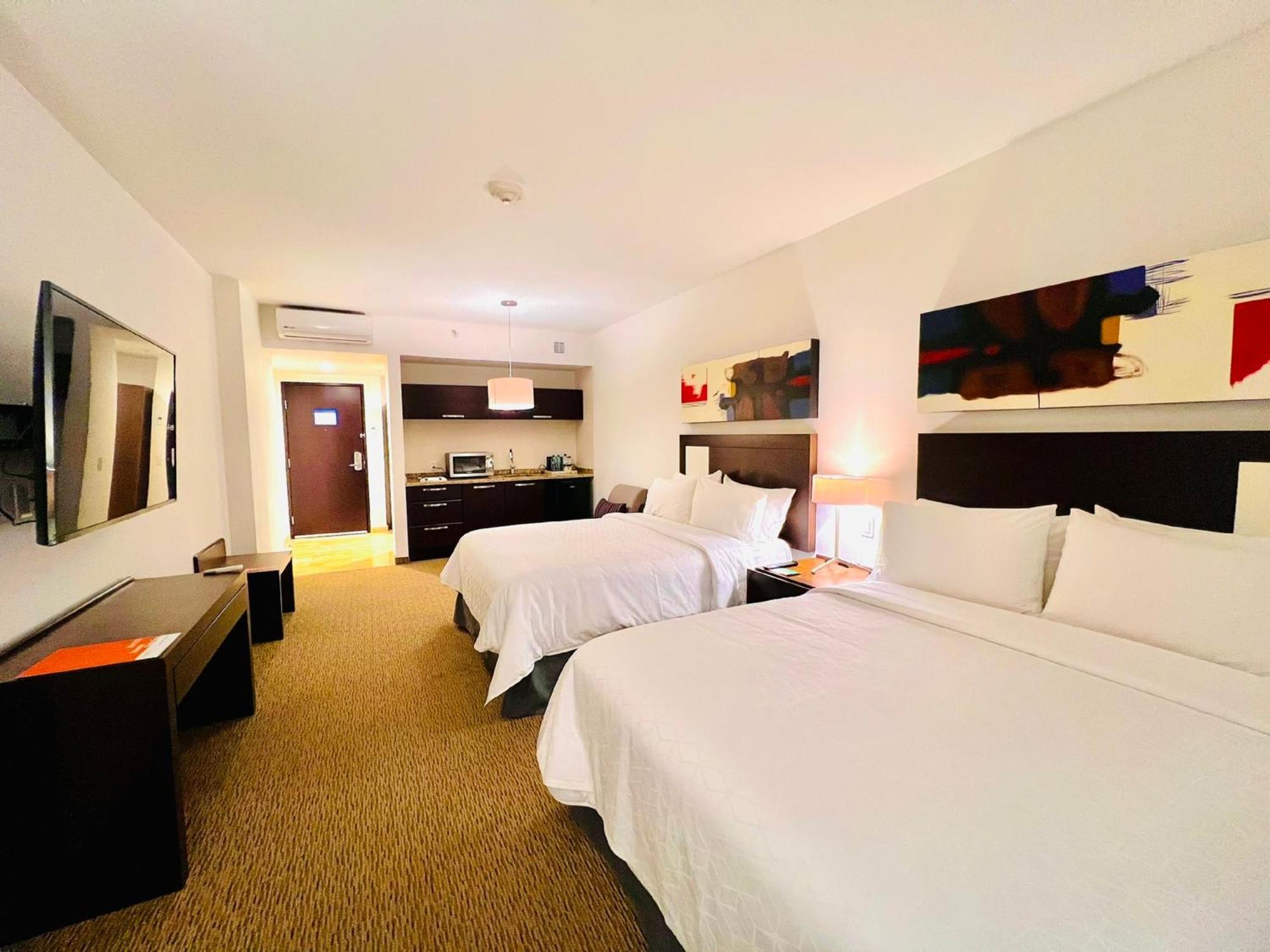 Holiday Inn Guadalajara Patria-Universidad By Ihg Запопан Екстериор снимка